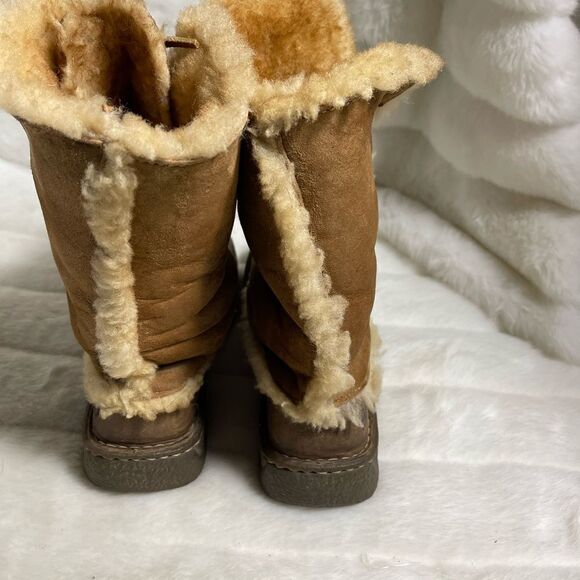 Born Brown leather lace up boots with shearling lining rubber soles size… - Picture 6 of 12